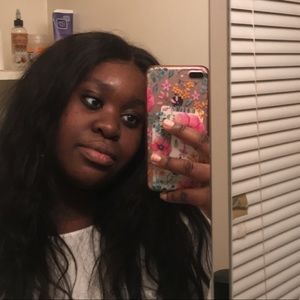 Meet your Posher, Oona